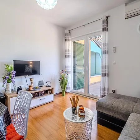 Elephant Apartman Postira