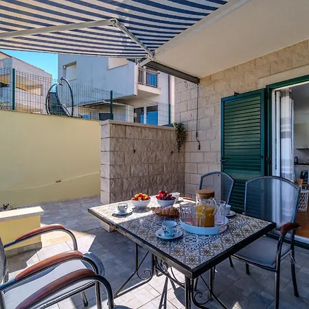 Apartman Elephant Postira