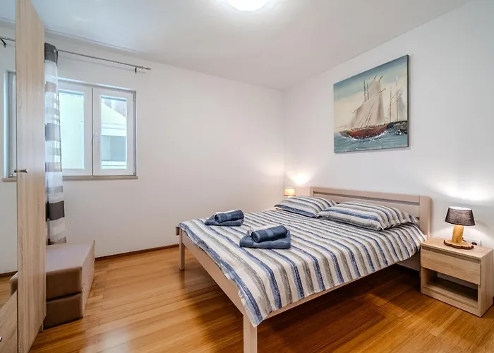 Elephant Lejlighed Postira