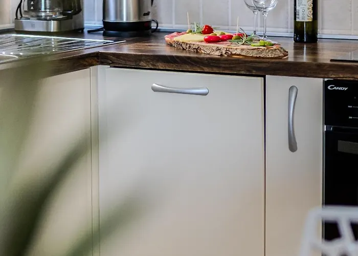 Daire Elephant Postira